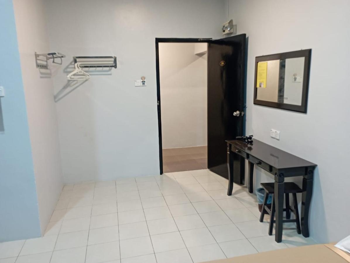 D Layaran Kuantan Lpt Exit 833酒店 外观 照片