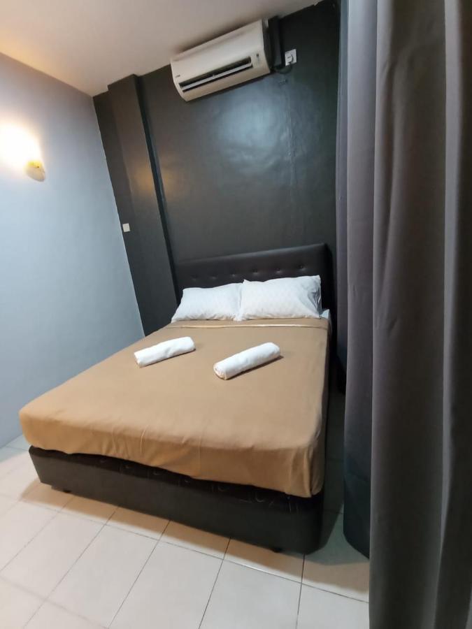 D Layaran Kuantan Lpt Exit 833酒店 外观 照片
